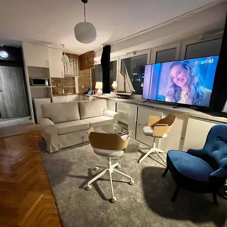 Super Grey 2 Metro Fast Wifi 65'Tv Netflix Hbo Appletv+ Apartment Warsaw Exterior photo